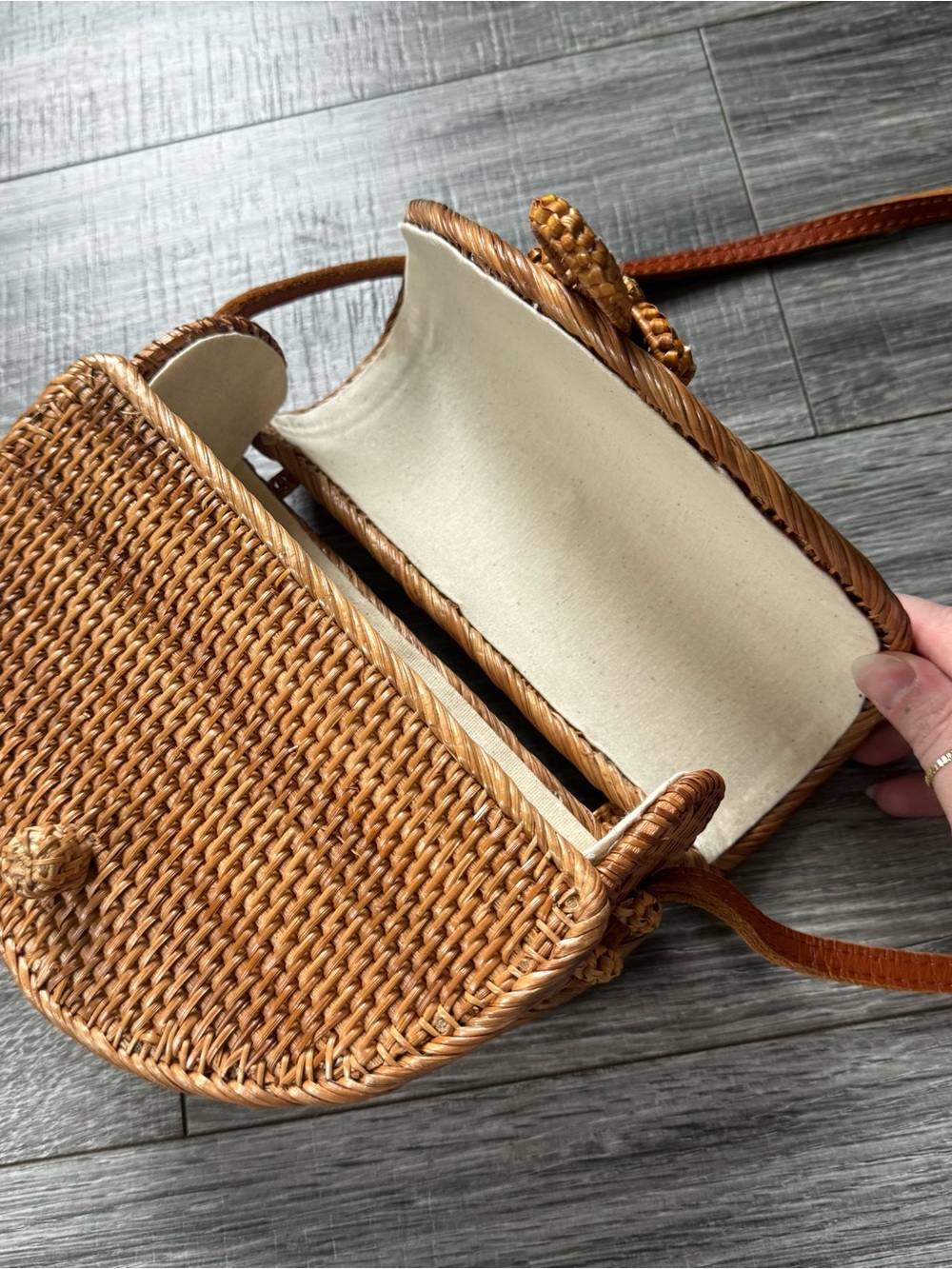 Rattan Bag - Picture 3 of 5